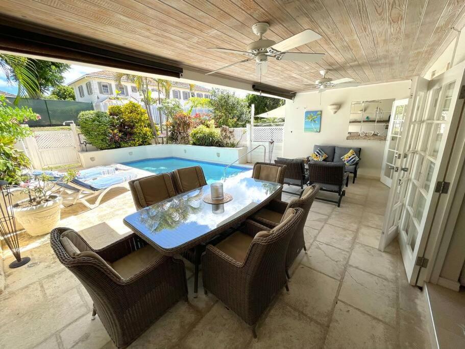 Nanpa, Luxury Family Three Bed Villa, St James West Coast, Private Pool เซนต์เจมส์ ภายนอก รูปภาพ