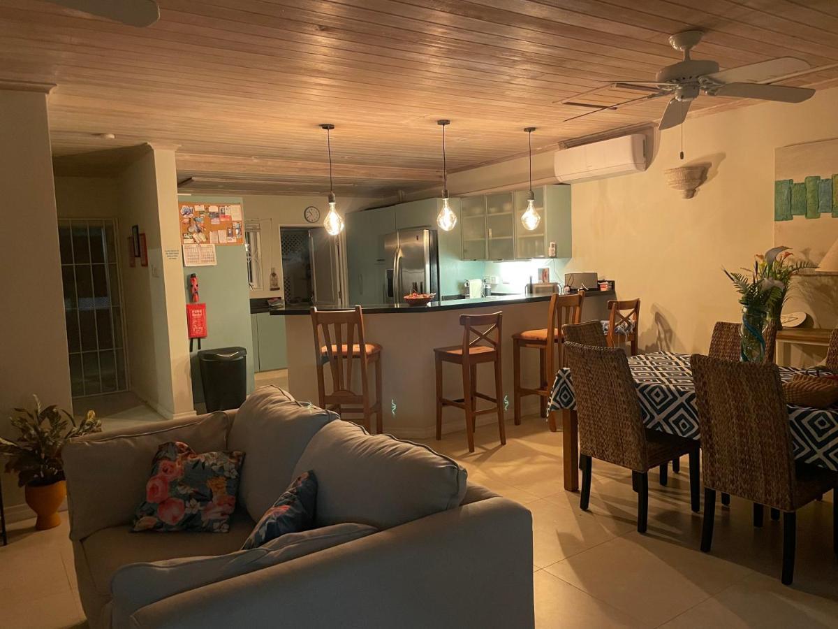 Nanpa, Luxury Family Three Bed Villa, St James West Coast, Private Pool เซนต์เจมส์ ภายนอก รูปภาพ